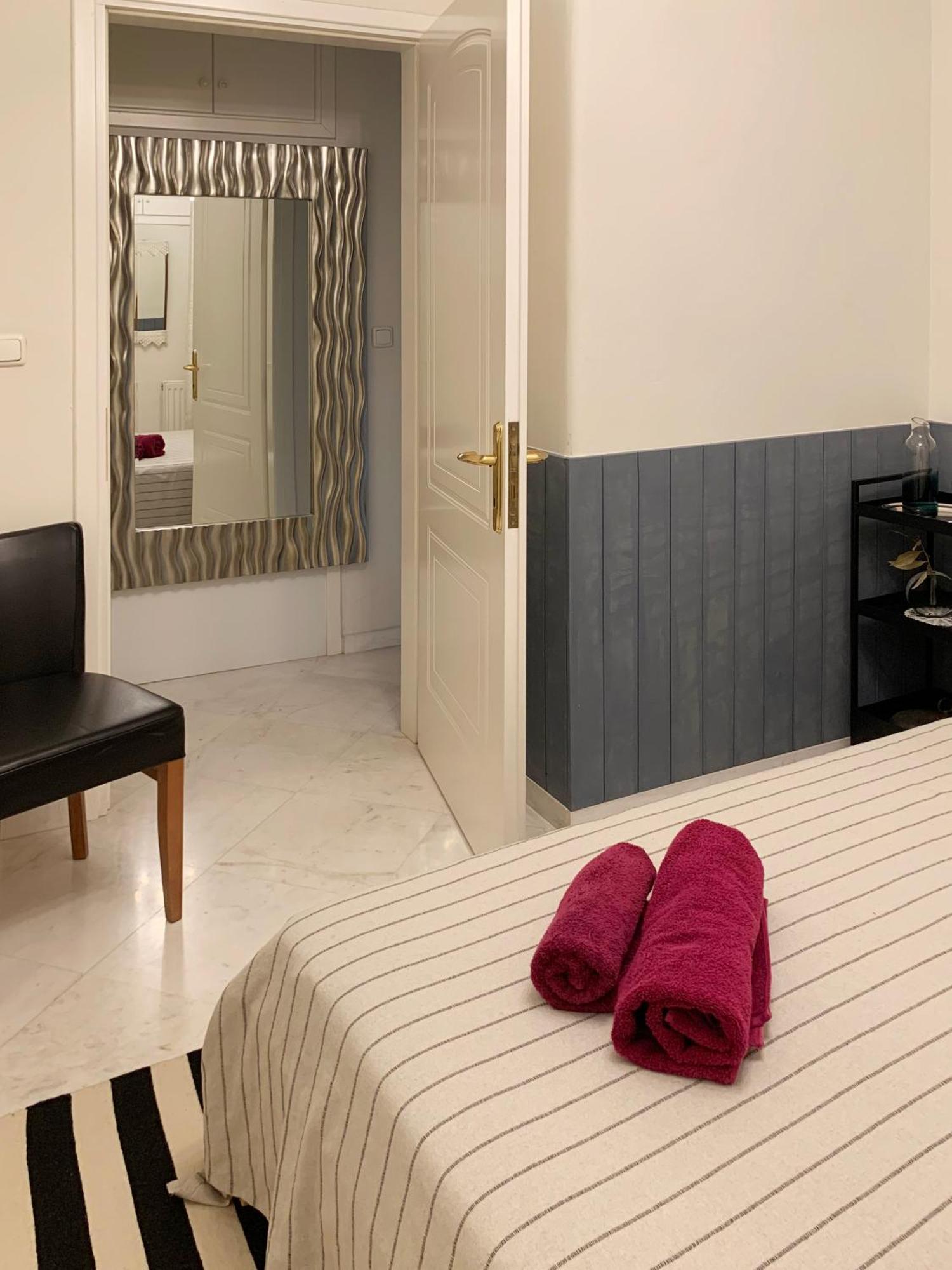 Gemuetliches Appartement In Ano Poli Tesalonika Bagian luar foto