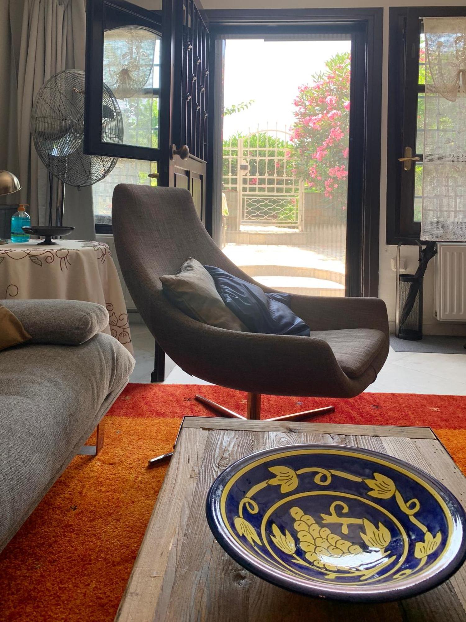 Gemuetliches Appartement In Ano Poli Tesalonika Bagian luar foto